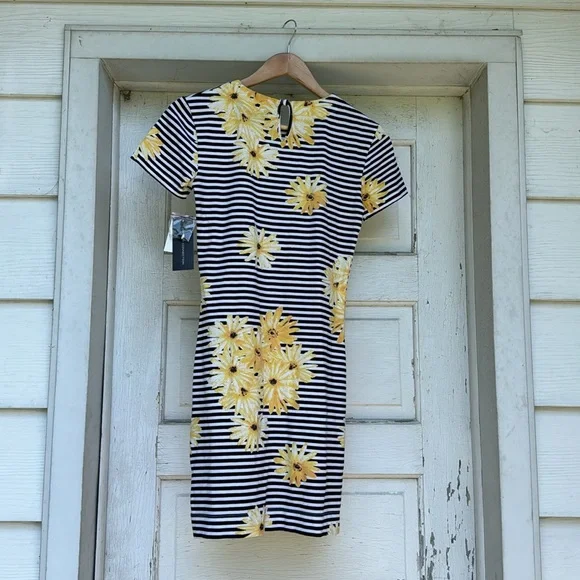 Stripes and Flowers mini dress sz 6 - Picture 2 of 10